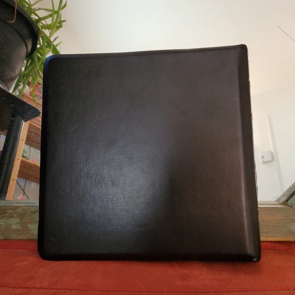 Faux Leather Sun Photo Album 200 Pictures - Picture 3 of 5